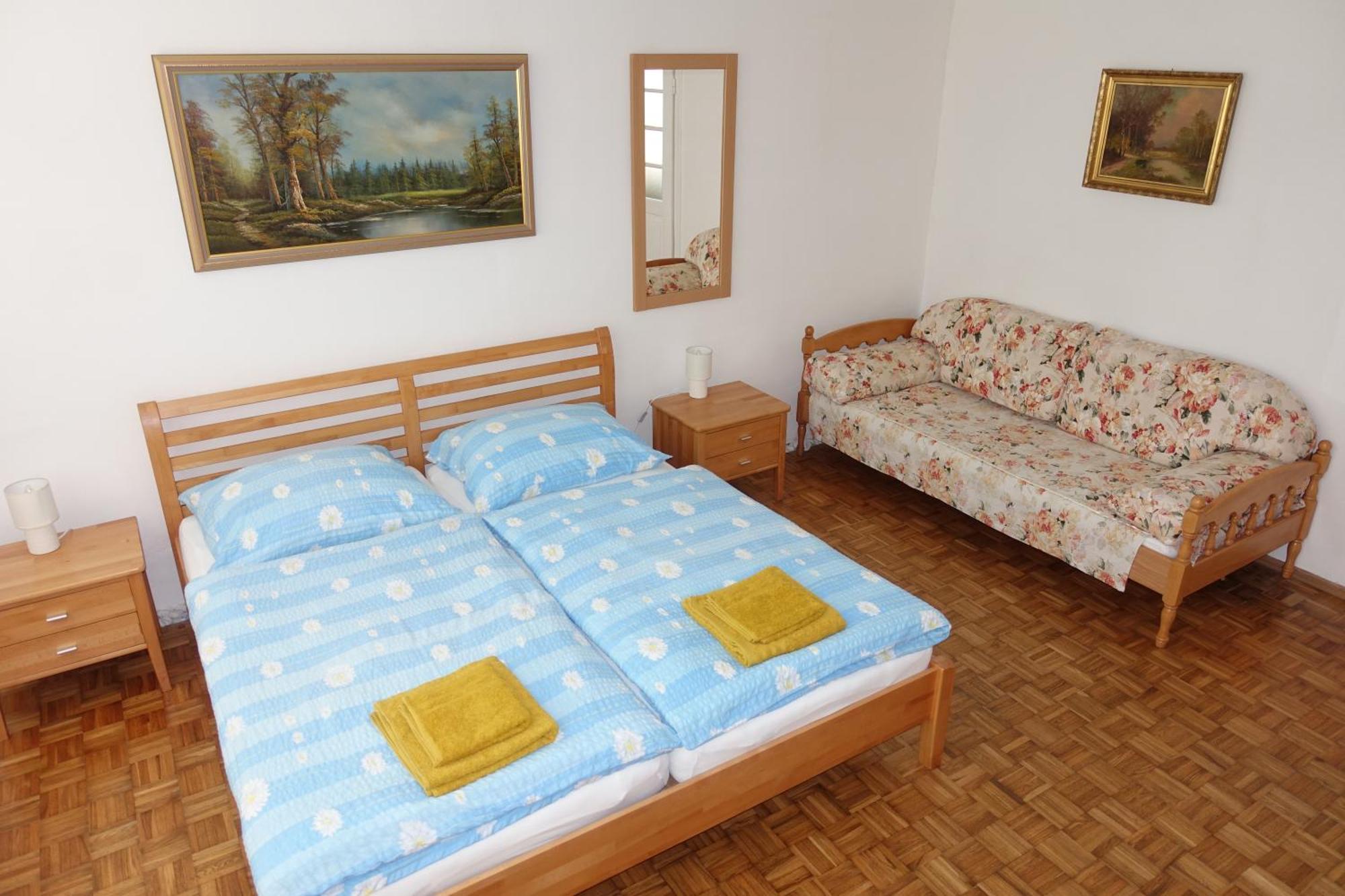 Alla Köpcsény Kültér fotó